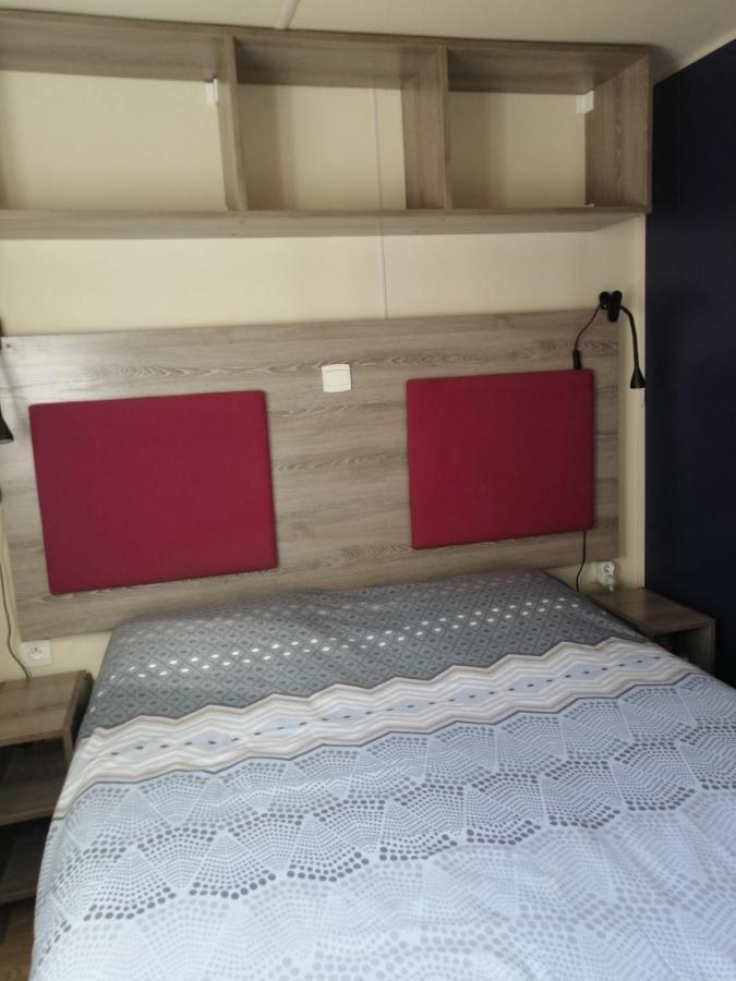 Charmant Mobil-Home Rocbaron Экстерьер фото